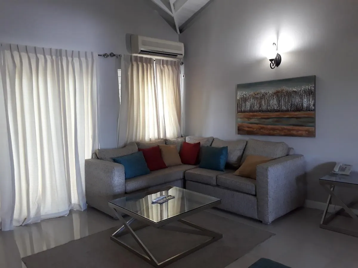 Christar Villas Hotel Kingston 3*,